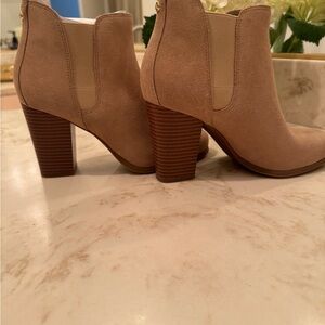 Michael kors brand new Suede Ankle Boots - Beige/tan
